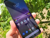 El Xperia 1 IV es un smartphone excepcional que parece frenado por el Snapdragon 8 Gen 1. (Fuente de la imagen: NotebookCheck)