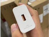 Honor's nuevo cargador supuestamente súper rápido. (Fuente: Weibo)