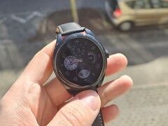 Brotes de Huawei Watch al sol