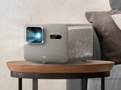 Los proyectores BenQ TK705i y TK705STi (en la imagen) han llegado a Europa. (Fuente de la imagen: BenQ)