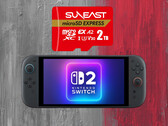 Tarjeta MicroSD Express de 2 TB de Suneast mostrada encima de Switch 2