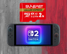 Tarjeta MicroSD Express de 2 TB de Suneast mostrada encima de Switch 2