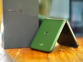 El Motorola Razr Plus 2026 ofrece mayor estabilidad y durabilidad gracias a su nueva bisagra de titanio.