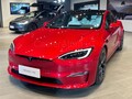 El actualizado Tesla Model S de 2022 viene con nuevos faros, luces traseras y un nuevo puerto de carga para algunos mercados (Imagen: Caster)