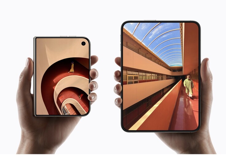 El Apple iPhone Duo cuenta con una enorme pantalla de 7.6 pulgadas cuando está desplegado.