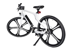 La bicicleta eléctrica IO eMobility Blade One puede asistirte hasta 100 km (~62 millas). (Fuente de la imagen: IO eMobility)