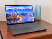 Análisis del Dell Pro 14 Premium: Subportátil OLED insignia para empresas
