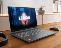 Puede que el Legion Slim 5 14 sea compacto, pero debería tener potencia suficiente para los juegos triple A modernos. (Fuente de la imagen: Lenovo)