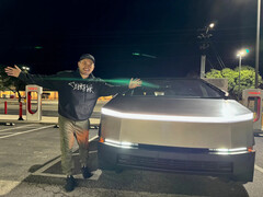 Tesla Cybertruck en un viaje por carretera de Texas a California (Imagen: Dennis Wang)