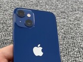 Apple Se ha filtrado un supuesto prototipo del iPhone 13 mini, cuya fecha de lanzamiento parece estar fijada para el 17 de septiembre de 2021