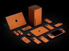 La skin Dbrand Cosmic Orange está disponible para una amplia gama de dispositivos. (Fuente de la imagen: Dbrand)