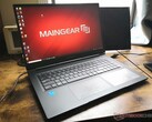 El Maingear Vector Pro es un kilo y medio más ligero que el Razer Blade Pro y con un rendimiento casi idéntico