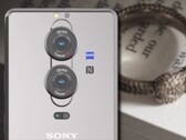 Un dibujo lineal y un vídeo conceptual no oficial han mostrado el Sony Xperia PRO I-II con sensores duales de 1 pulgada. (Fuente de la imagen: Multi Tech Media/Unsplash - editado)
