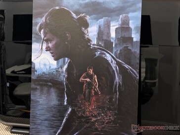 Material gráfico de The Last of Us Part 2 (por Naughty Dog) impreso en chapa metálica.