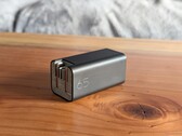 El adaptador HP de 65 W cuenta con casi todas las características que podríamos desear en un cargador USB-C portátil