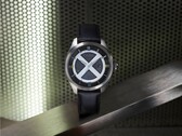 El nuevo reloj temático X-Men de Citizen presenta un prominente logotipo "X" centrado dentro de un anillo plateado. 
