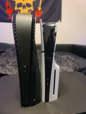 Comparación de la PS5 Slim. (Fuente de la imagen: @phantompainss)