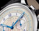 Primer plano de la esfera color crema del cronógrafo Timex Marlin Neo Classic, con agujas azules y números arábigos, marcas taquimétricas rojas y una escala telemétrica azul alrededor del borde exterior.