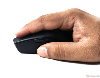 El Katar Pro Wireless es adecuado tanto para el agarre con garras como con los dedos