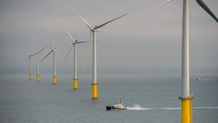 Un barco en el parque eólico marino de Rampion (Fuente de la imagen: Rampion)