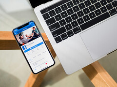 Meta multada con 251 millones de euros por la brecha de seguridad de Facebook de 2018 (Fuente de la imagen: Timothy Hales Bennett en Unsplash)