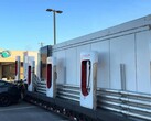 Tesla despliega MegapackChargers para hacer frente a las congestiones navideñas en las estaciones de Supercargadores (Fuente de la imagen: PRNDL por Jordan Golson)