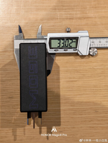 Grosor del cargador Honor Win 360W