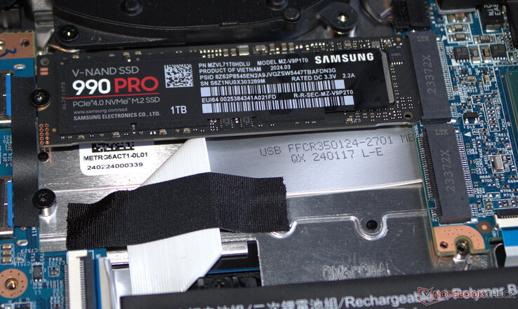 El portátil puede alojar dos unidades SSD PCIe-4.