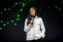 La directora ejecutiva de Xbox, Asha Sharma, durante una presentación de Xbox.
