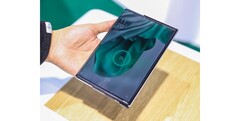 Un posible smartphone enrollable de próxima aparición. (Fuente: OPPO)