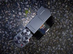 Al parecer, la Lumix TZ200 fotografiada aquí pronto tendrá una sucesora.