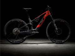 La bicicleta eléctrica de montaña Rotwild R.X735 tiene una batería de 720 Wh. (Fuente de la imagen: Rotwild)