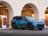 La red de Supercargadores de Tesla es vital para gran parte del mercado de vehículos eléctricos desde que muchas marcas de automóviles cambiaron al conector NACS el año pasado. (Fuente de la imagen: Kia)