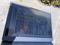 Al aire libre bajo la luz del sol