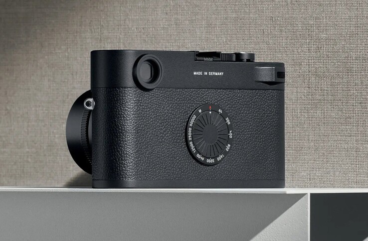 La Leica M11-D sustituye el visor por un dial de ajuste ISO.