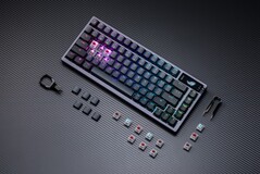 Teclado mecánico para juegos Asus ROG Azoth (imagen vía Asus)