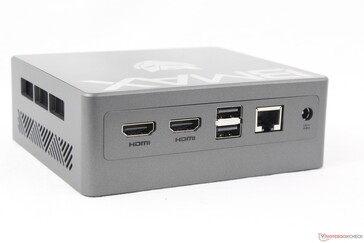 Parte trasera: 2x HDMI 2.1, 2x USB-A 2.0, RJ-45, adaptador de CA