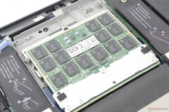 Módulo RAM CAMM2 extraíble de 128 GB para el Dell Pro Max 16 Plus (Fuente de la imagen: Notebookcheck)