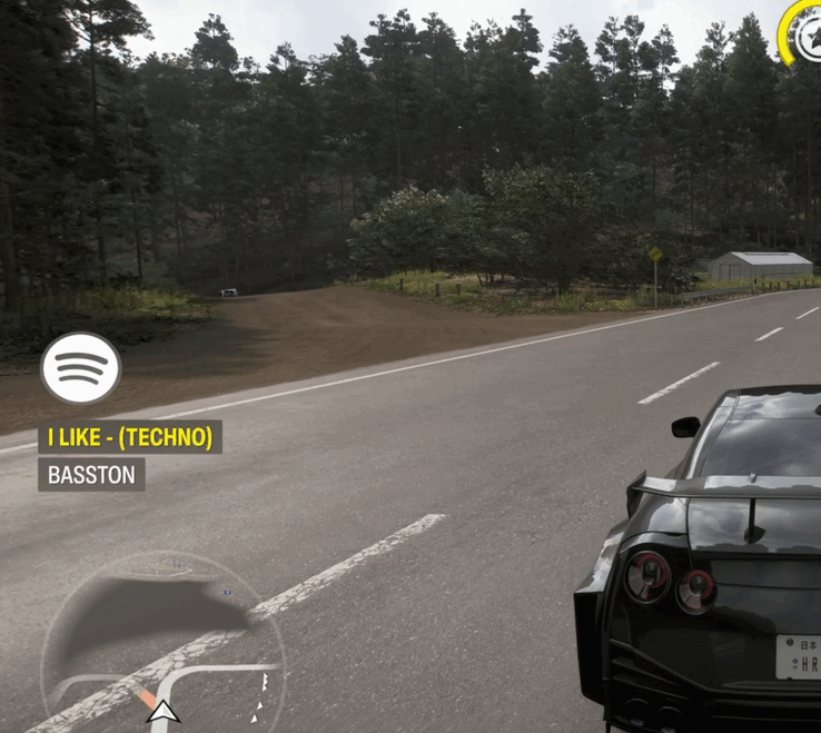 HUD en el juego mostrando la integración de Spotify con el mod.