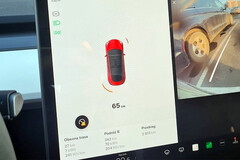 Nueva prueba de conducción del Model 3 con aparcamiento activo Vision-only (imagen: NotTeslaApp)