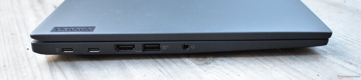 Izquierda: USB 4, USB-C 3.2 Gen 2, HDMI, USB-A 3.2 Gen 1, audio de 3,5 mm