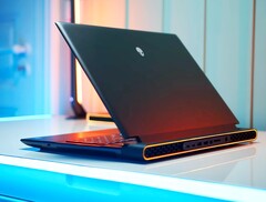 El Alienware 16 Area-51 promete un enorme rendimiento a un precio elevado (Fuente de la imagen: Notebookcheck)