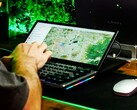 Aura Displays integra una pantalla táctil de 13 pulgadas en un teclado mecánico (Fuente de la imagen: Aura Displays)