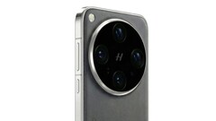 Una nueva foto espía muestra el Oppo Find X9 Ultra en libertad y ofrece un vistazo a la cámara Hasselblad