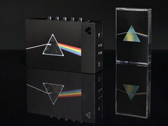 La caja de coleccionista «We Are Rewind x Pink Floyd» incluye un reproductor de casetes de edición limitada y la reedición con motivo del 50.º aniversario de *The Dark Side of the Moon*.
