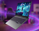 El LOQ Essential 15IPH11 cuenta con un teclado con retroiluminación morada.
