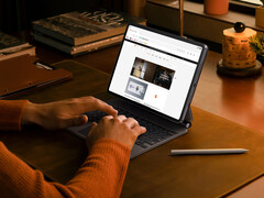 La Xiaomi Pad 8 Pro cuenta con cámaras frontal de 32 MP y principal de 50 MP.