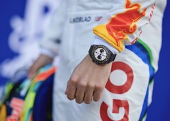 El reloj Tudor Black Bay Chrono Carbon 26 presenta una resistencia al agua de 200 m (660 pies)