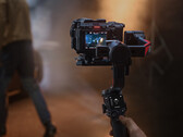 Por el momento, el RS 5 sólo se ha mostrado en una única opción de color, al igual que el RS 4 Pro que se muestra aquí. (Fuente de la imagen: DJI)