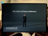 Si el LG Rollable sigue vivo, sólo pende de un hilo. (Imagen: LG)